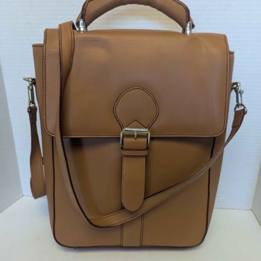 Levenger Tan Leather 2 Bottle Wine Carrier 10x13x4" for Summer Concerts